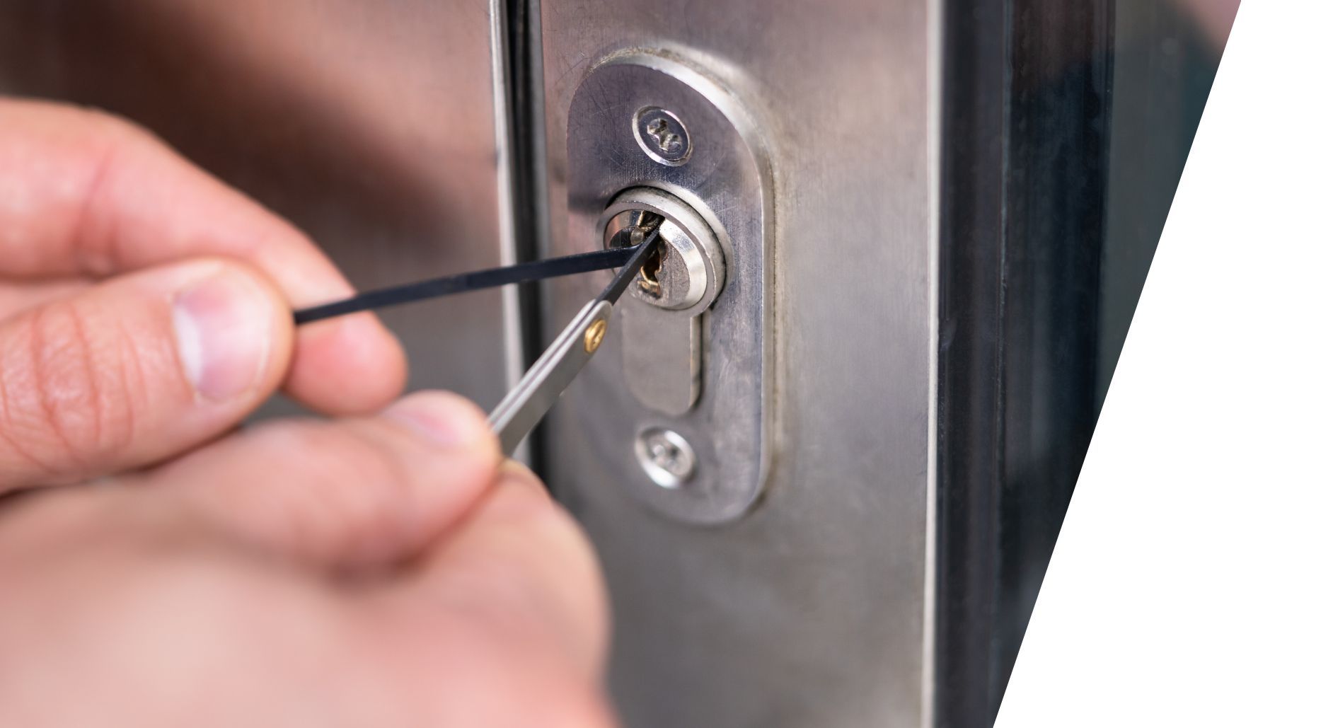 Helensvale locksmith services